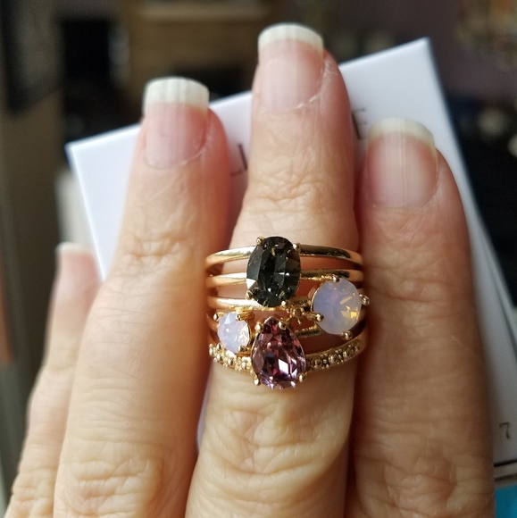 Swarovski Brilliance MultiStone Ring NWT - Picture 2 of 10